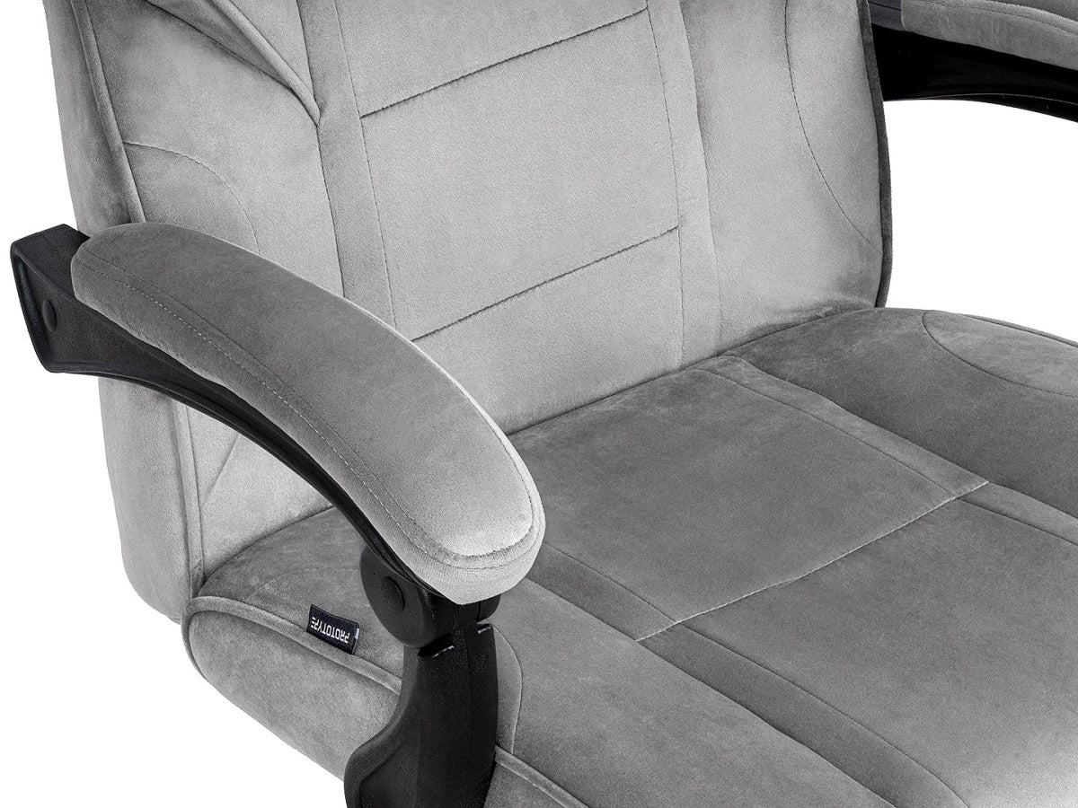 6d1d921c30e49a3c623209424212744c