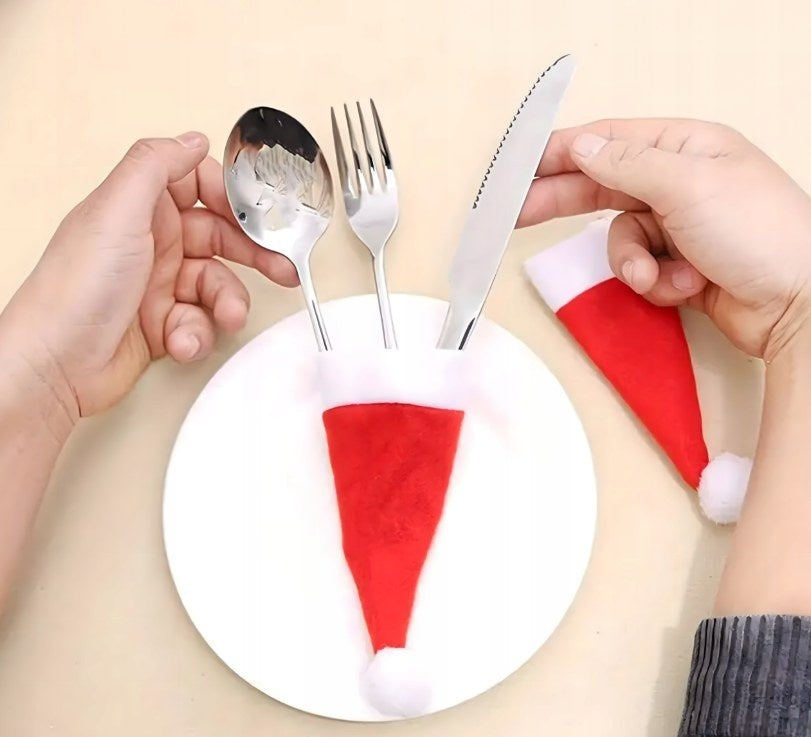 Czapeczki mikołajowe z pomponem – zestaw 12 sztuk