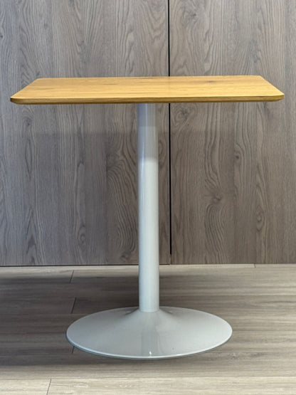 5714f25e1c4b4569b74d6b2b8782a9ad