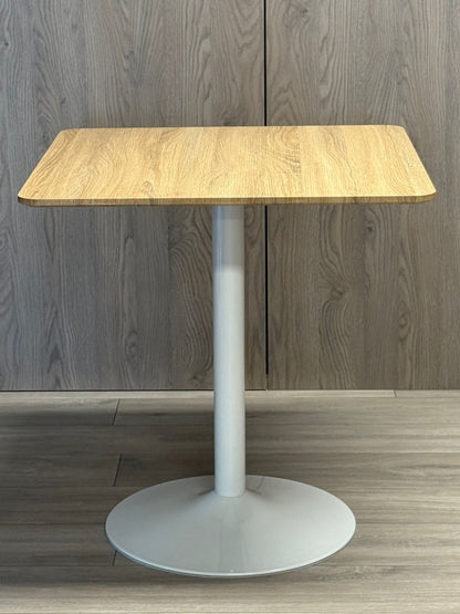 Stół skandynawski kwadratowy TORI Light Wood 70 MILK